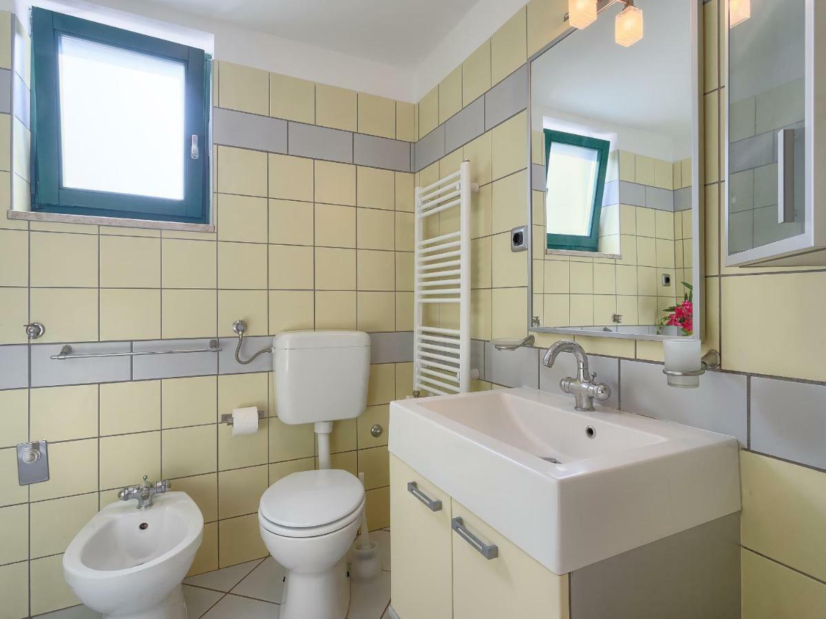Garden Apartment Пиешчана Увала Екстериор снимка
