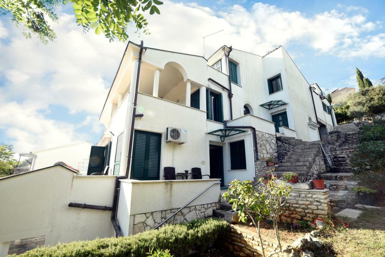 Garden Apartment Пиешчана Увала Екстериор снимка